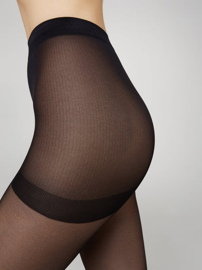 Conte Solo 15 Den - Classic Women's Pantyhose with a Reinforced Shorts (17S-89SP)