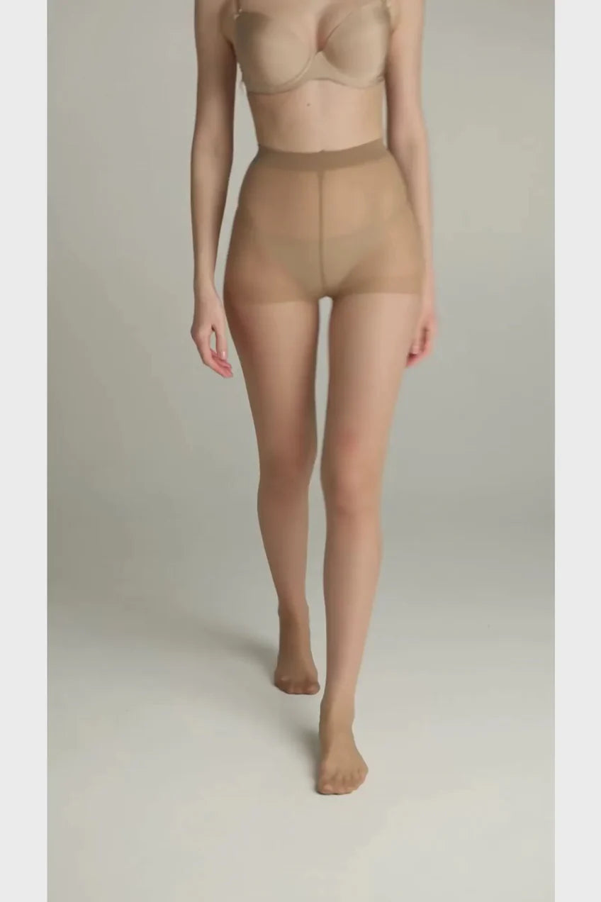 Conte Solo 20 Den - Classic Women's Pantyhose with a Reinforced Shorts (8S-39SP)