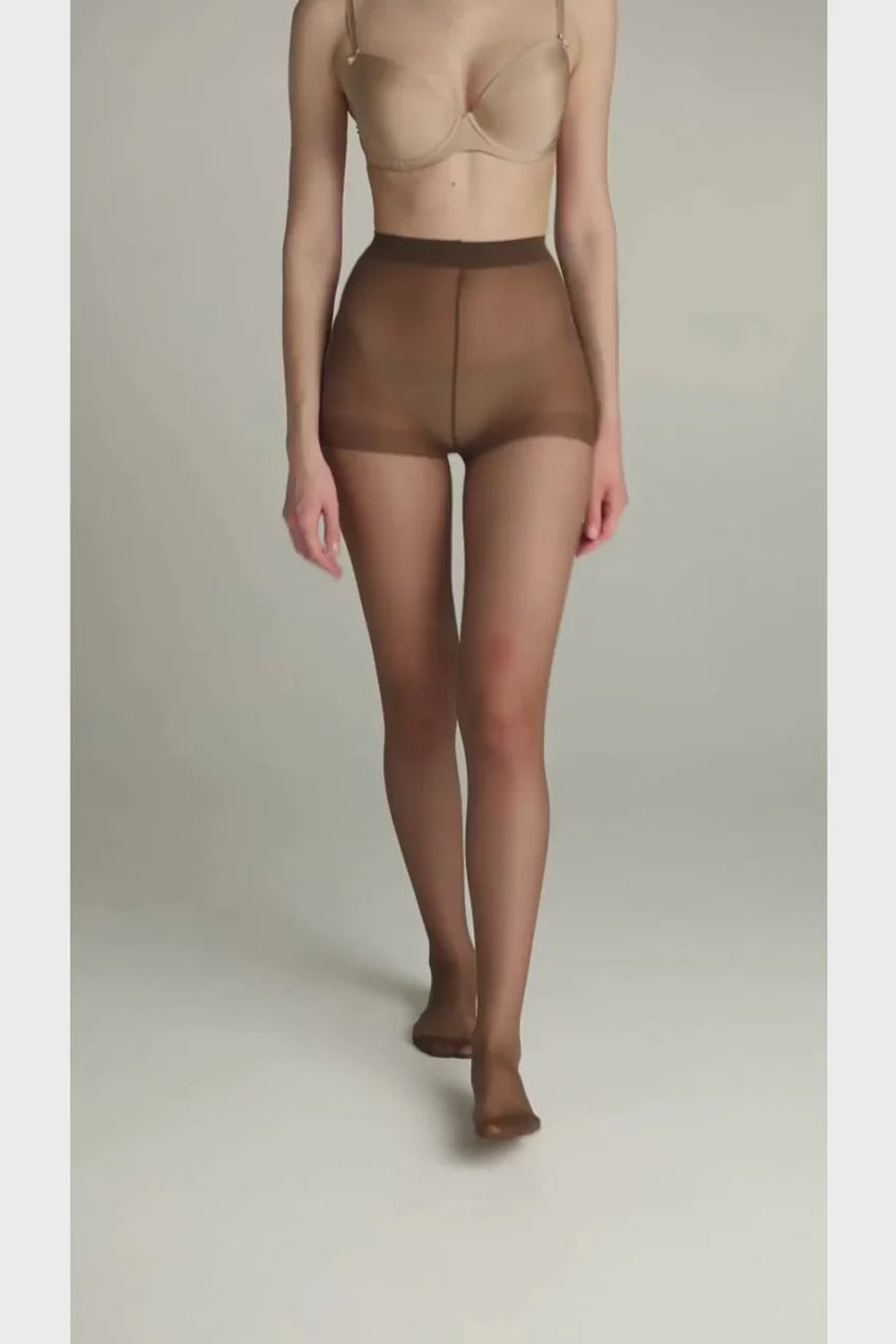 Conte Solo 20 Den - Classic Women's Pantyhose with a Reinforced Shorts (8S-39SP)