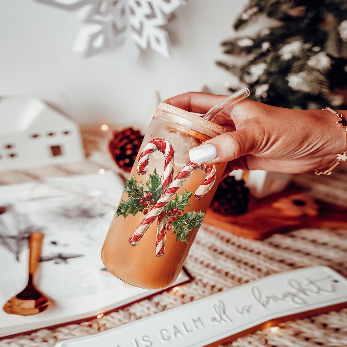 Candy Cane Holly 17oz