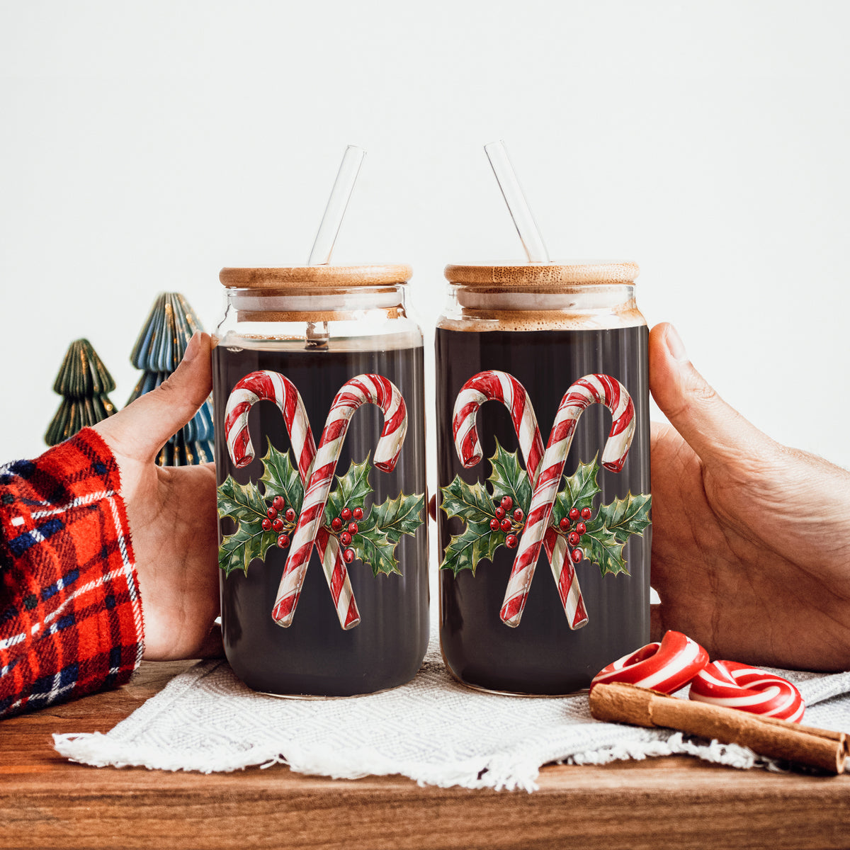 Candy Cane Holly 17oz