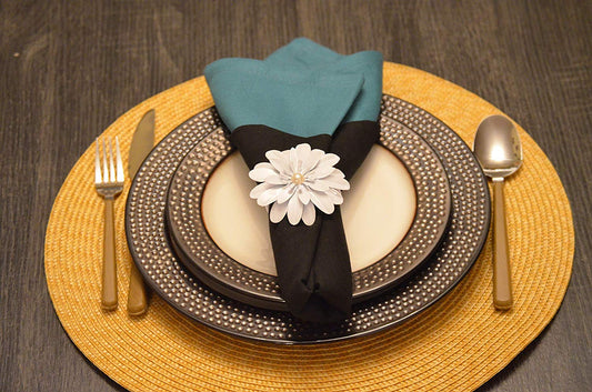 Vibhsa White Floral Set of 4 Napkin Rings