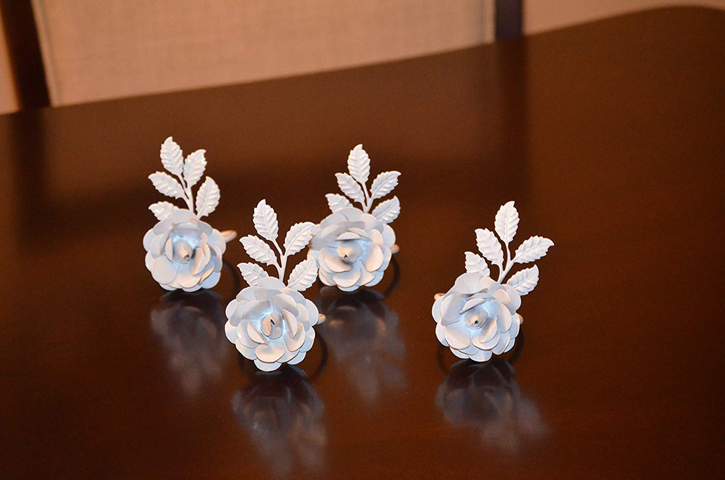 Vibhsa White Rose Set of 8 Napkin Rings