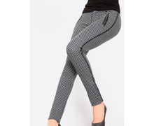 Load image into Gallery viewer, Conte Jacquard Tight-fitting Women&#39;s Leggings made of knitted fabric with side seams - Arkadia (14С-593ЛСП)